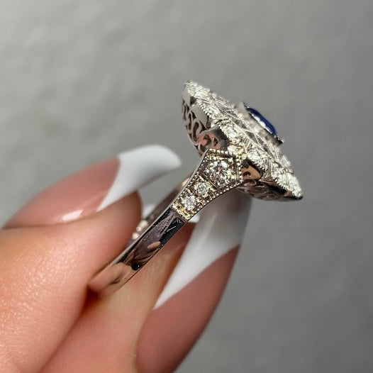 Anillo de Zafiro