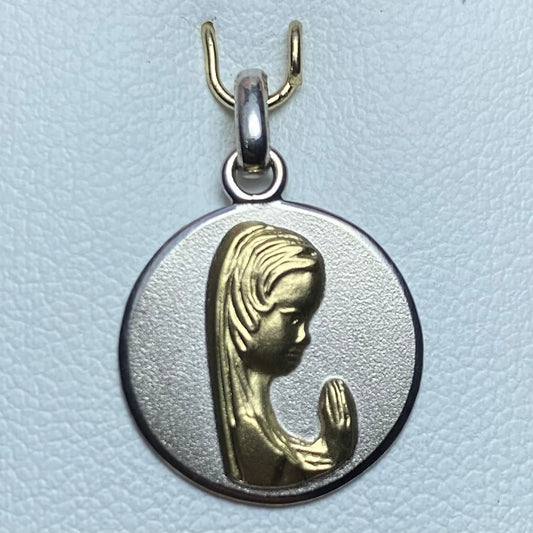 Medalla de la Virgen Niña de perfil